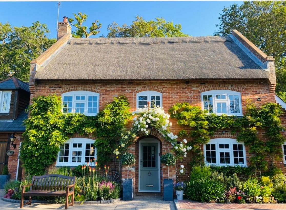 Little Woodside A Beautiful New Forest Self Contained Private Luxury Annexe New Milton Kültér fotó